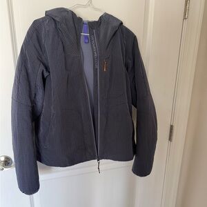 Lululemon Purple Hooded Puffer Jacket - Size 8
